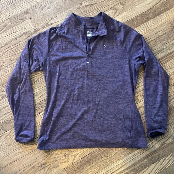 Old Navy long sleeve Activewear top - Picture 1 of 6
